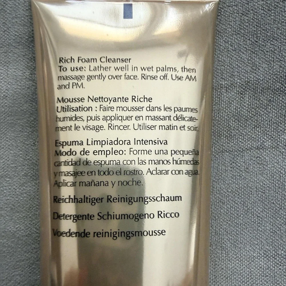 Estee Lauder Re-Nutriv Rich Foam Cleanser 4.2oz 125ml Face Wash Deep Cleansing